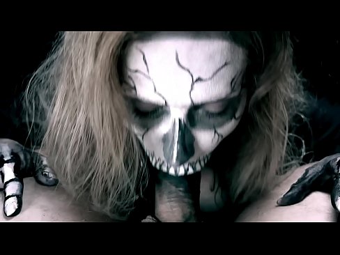 ❤️ Demon nighean sucking cock le a beul dubh agus slugadh cum. Gnè  leinn gd.np64.ru